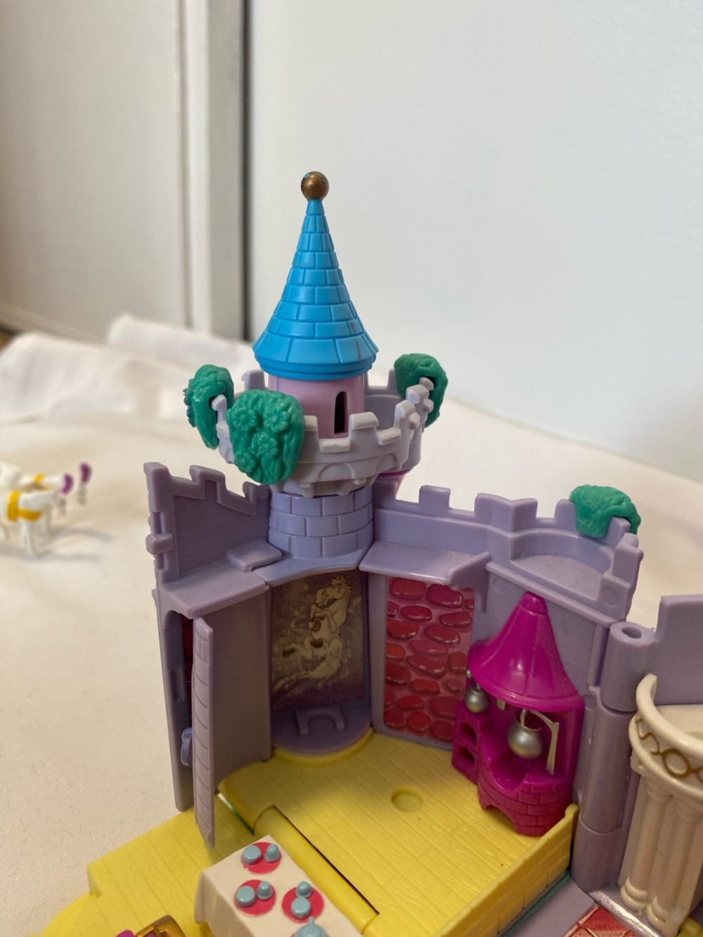 Cinderella castle polly pocket bluebird - Picture 4 of 16